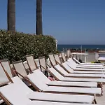 Hotel Sea Lion 4*
