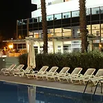 Sea Lion 4*