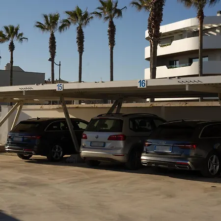 Sea Lion ホテル 4*