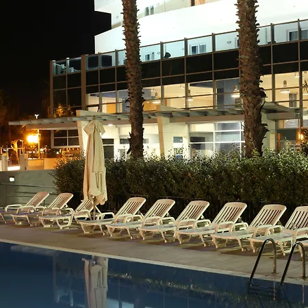 Sea Lion 4*