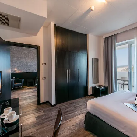 海狮酒店 Montesilvano Marina