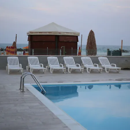 Sea Lion 4* Montesilvano
